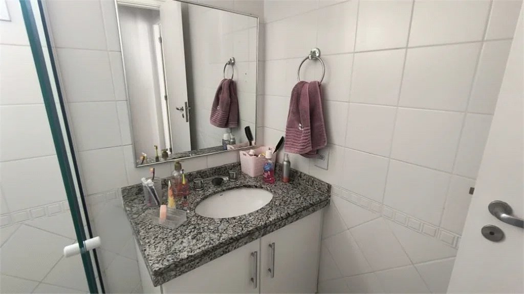 Apartamento à venda com 3 quartos, sendo 2 suítes, em Lar São Paulo, São Paulo, SP