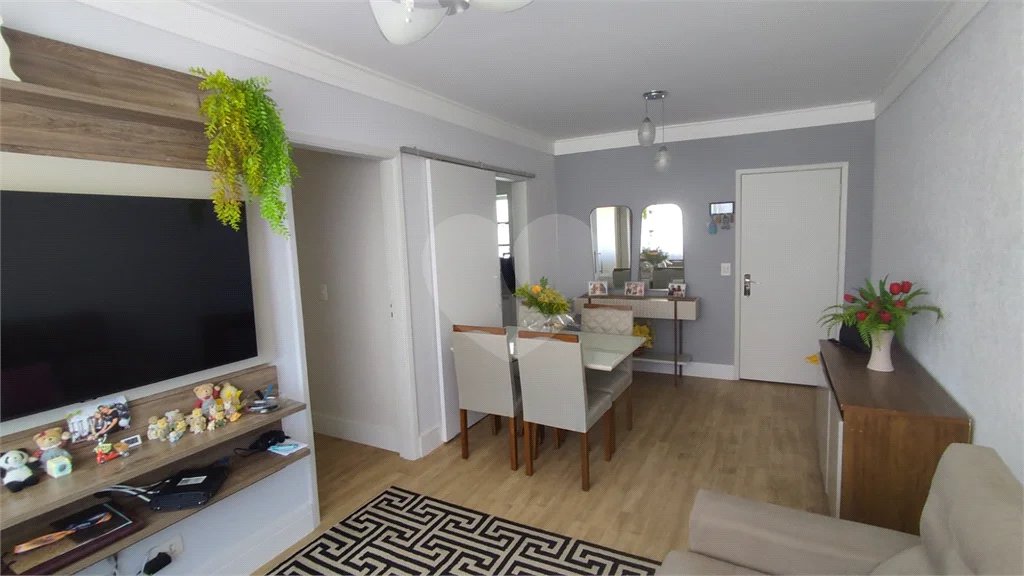 Apartamento Primoroso com 2 Quartos - Edifício Noiva da Colina