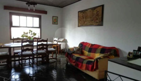 Casa à venda com 3 quartos, sendo 1 suíte,  em Jardim Londrina, São Paulo, SP
