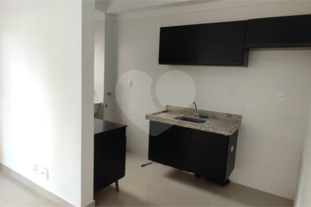 Apartamento com 2 dormitórios