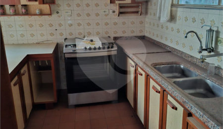 Sobrado à venda ou para alugar com 3 quartos em Vila Pirituba, São Paulo, SP