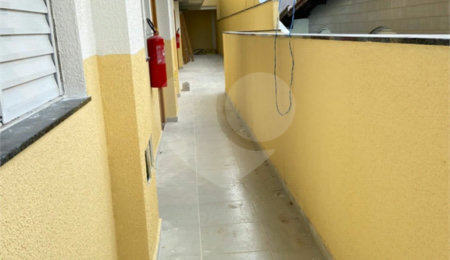 Casa à venda com 2 quartos em Itaquera, São Paulo, SP