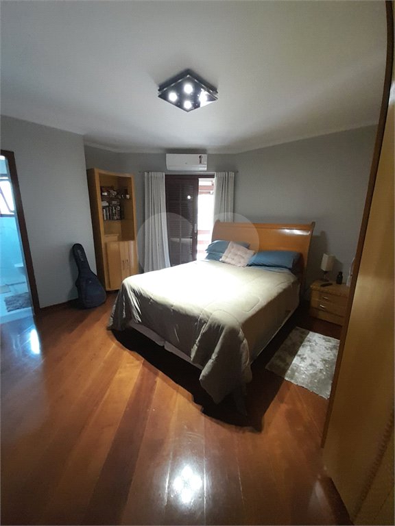 3 AMPLAS SUITES MAIS ECRITORIO MUITO VERDE E AMPLO QUINTAL