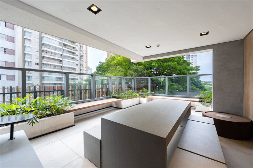 LINDO STUDIO DE 32M² PRÓXIMO DE TUDO
