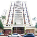 Apartamento com 96 metros em Campo Belo com 3 Dormitorios/Aceita Permutas