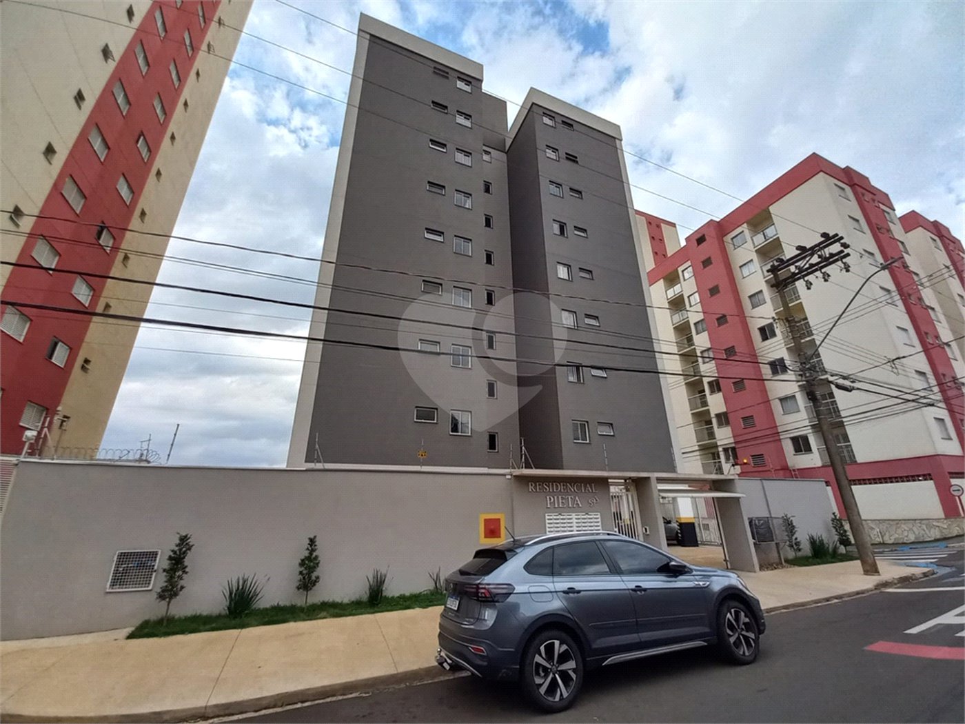 Studio no Condomínio Residencial Pieta .