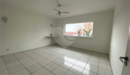 Casa à venda com 3 quartos em Jardim Aida, Guarulhos, SP