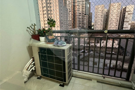 Vendo apartamento com 2 quartos no Brás.