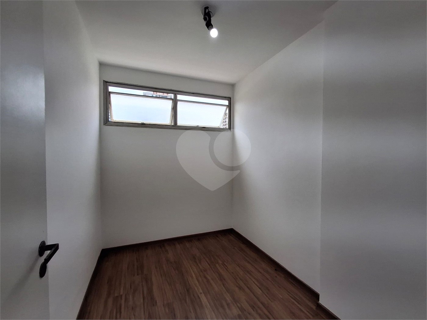 Apartamento a venda na Vila Clementino com dois dormitórios