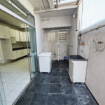 4 dormitórios, 1 suíte, 3 banheiros, 2 vagas, Área Total: 130,00 m², Construído: 174,00 m²