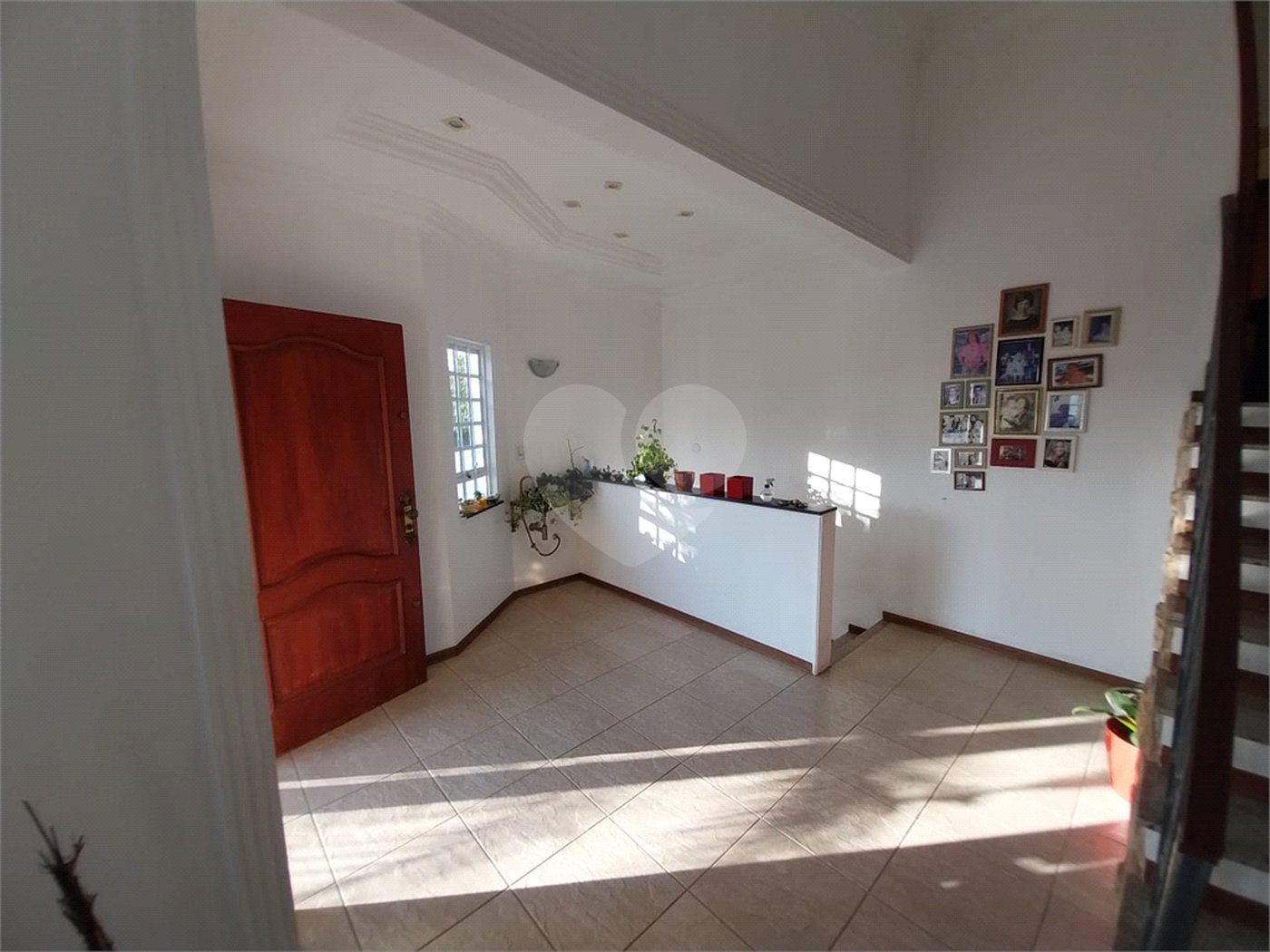 Sobrado à venda com 5 quartos, sendo 1 suíte,  em Terra Nobre, Louveira, SP