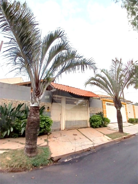 Casa à venda no Jardim Munique