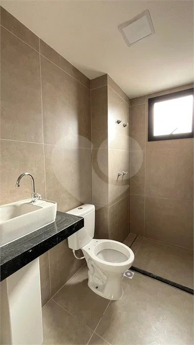 Apartamento à venda com 3 quartos, sendo 3 suítes, no Centro, Poços de Caldas - MG