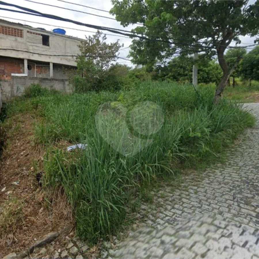 Terreno de 174 m² no Bairro Del Cima