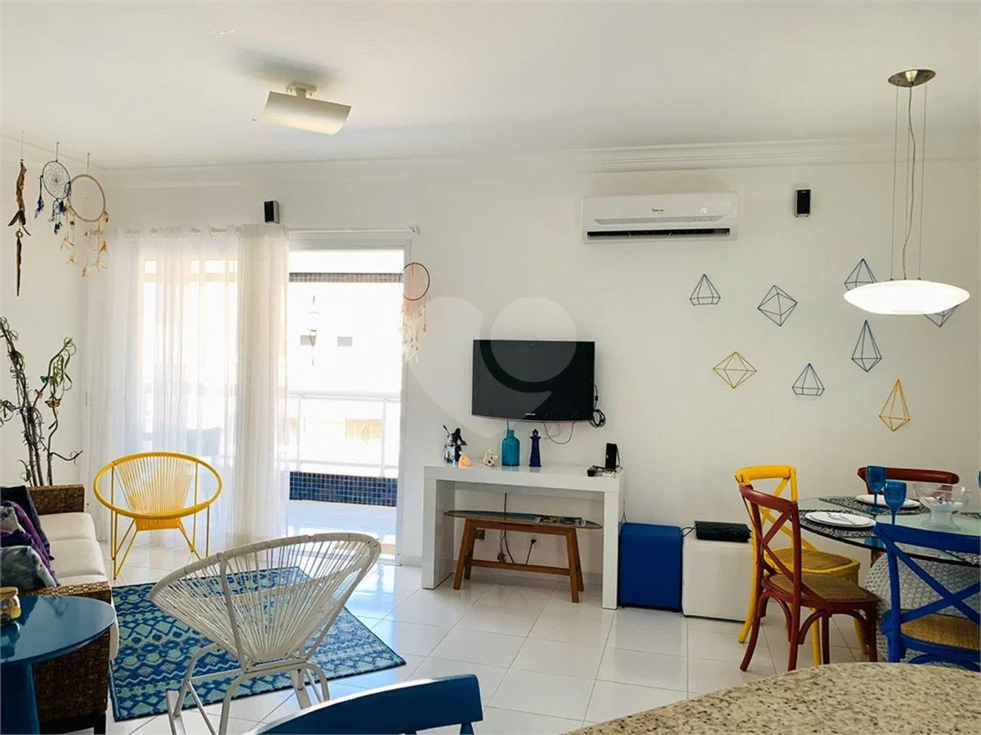 Apartamento à venda com 3 quartos, sendo 2 suítes,  em Riviera de São Lourenço, Bertioga, SP
