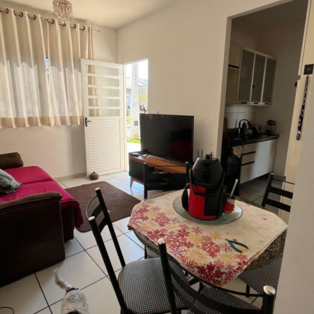 Casa à venda com 3 quartos, sendo 1 suíte,  no condomínio Eco Ville 4, Três Lagoas - MS