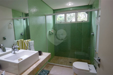 Apartamento à venda com 4 quartos, sendo 3 suítes, em Santo Amaro, São Paulo, SP