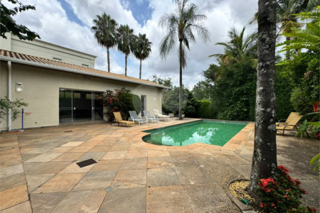 Casa com 5 suítes à venda no Residencial Bougainville/Campinas-SP