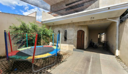 Sobrado à venda com 3 quartos, sendo 2 suítes,  em Residencial Parque Douradinho, São Carlos, SP