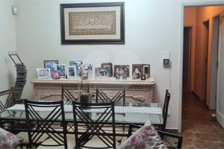 Casa com 3 Dormitórios no Campo Belo
