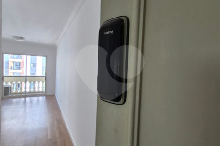 Apartamento para venda em Moema com 2 quartos, sendo 1 suíte, 1 vaga, 62 m²