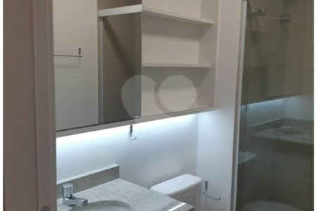 Landing Campo Belo 42 m² Apartamento semimobiliado para locação no Campo Belo, 1 quarto, garagem