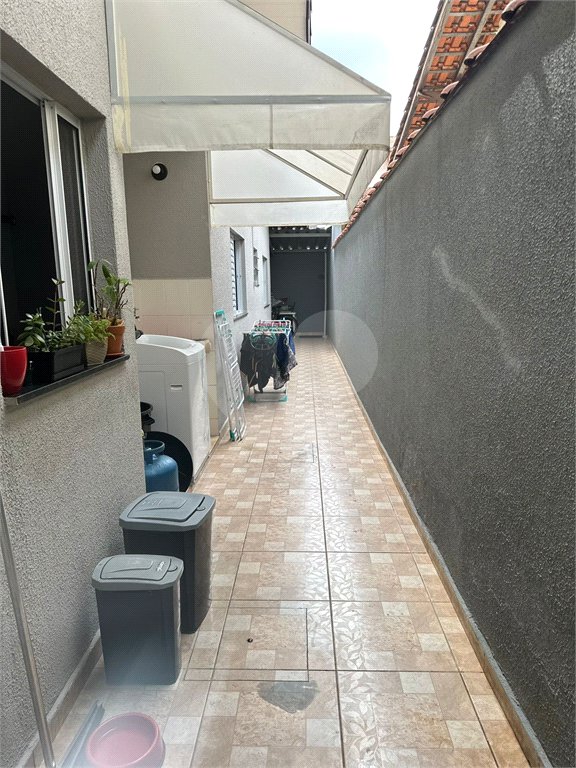 CASA A VENDA NO JARDIM DAS INDUSTRIAS COM 2 DORMITÓRIOS, 1 SUÍTE, 2 VAGAS, 125M², SJC