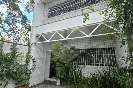 Sobrado à venda com 3 quartos, sendo 1 suíte, em Chácara Santo Antônio, São Paulo, SP