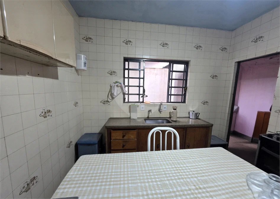 Casa térrea, 2 dormitórios com salão comercial Jd. Nova São Carlos