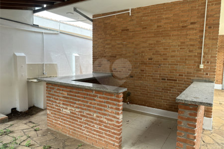 Casa térrea no Centro para venda ou locação