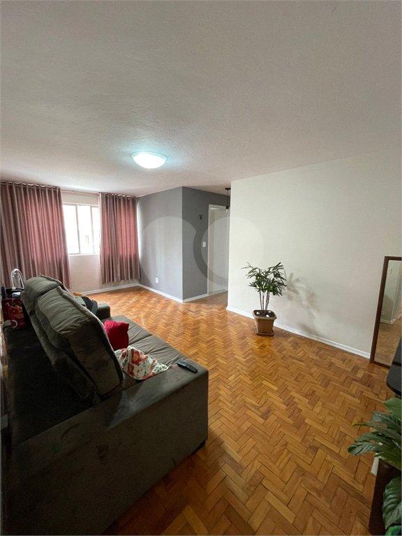 Apartamento na Água Fria – 2 Dormitórios, Cozinha Planejada e Excelente Localização
