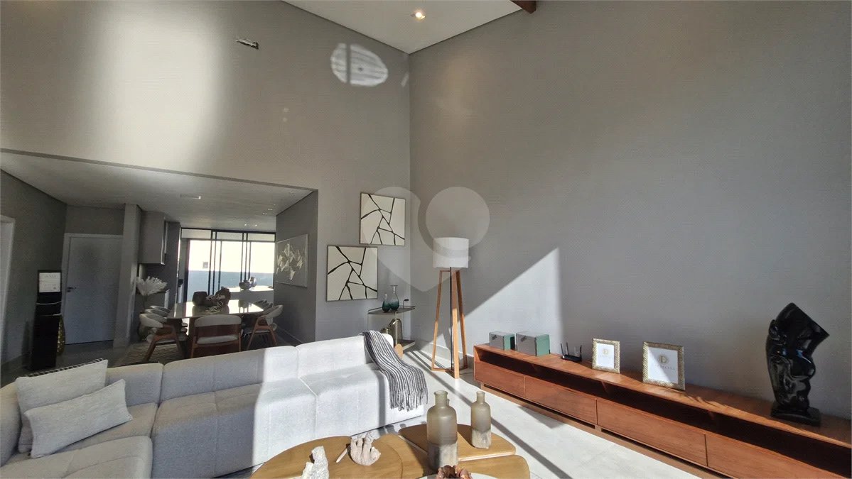 Casa Térrea de Alto Padrão no Condomínio Elementum | Totalmente Mobiliada e Decorada, 3 Suítes e Piscina