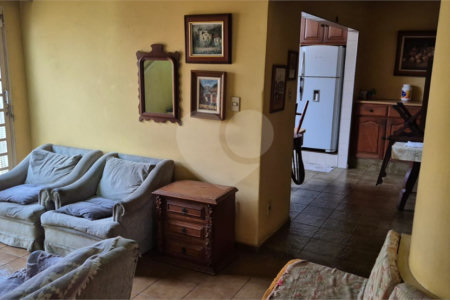 Casa Sobrado com varandas