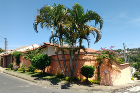 Casa à venda com 2 quartos em Jardim do Lago, Atibaia, SP