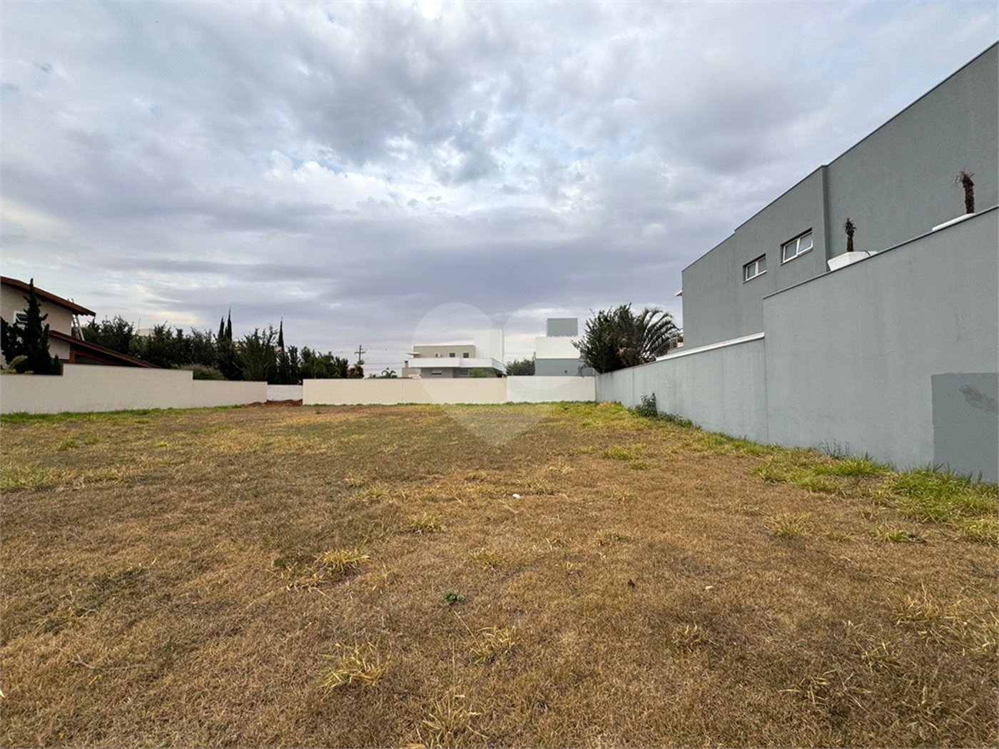 Terreno á venda, no Residencial Damha I, em São Carlos.
