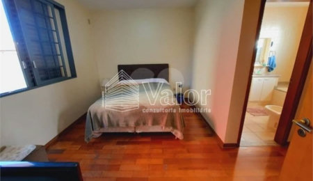 Casa à venda com 3 quartos, sendo 1 suíte,  em Jardim Macarengo, São Carlos, SP