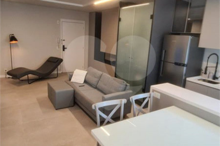 Apartamento com 2 dormitórios e uma suíte, mobilíado no Ibirapuera.