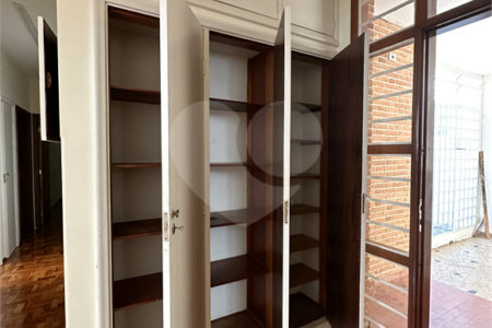 Casa térrea no Centro para venda ou locação