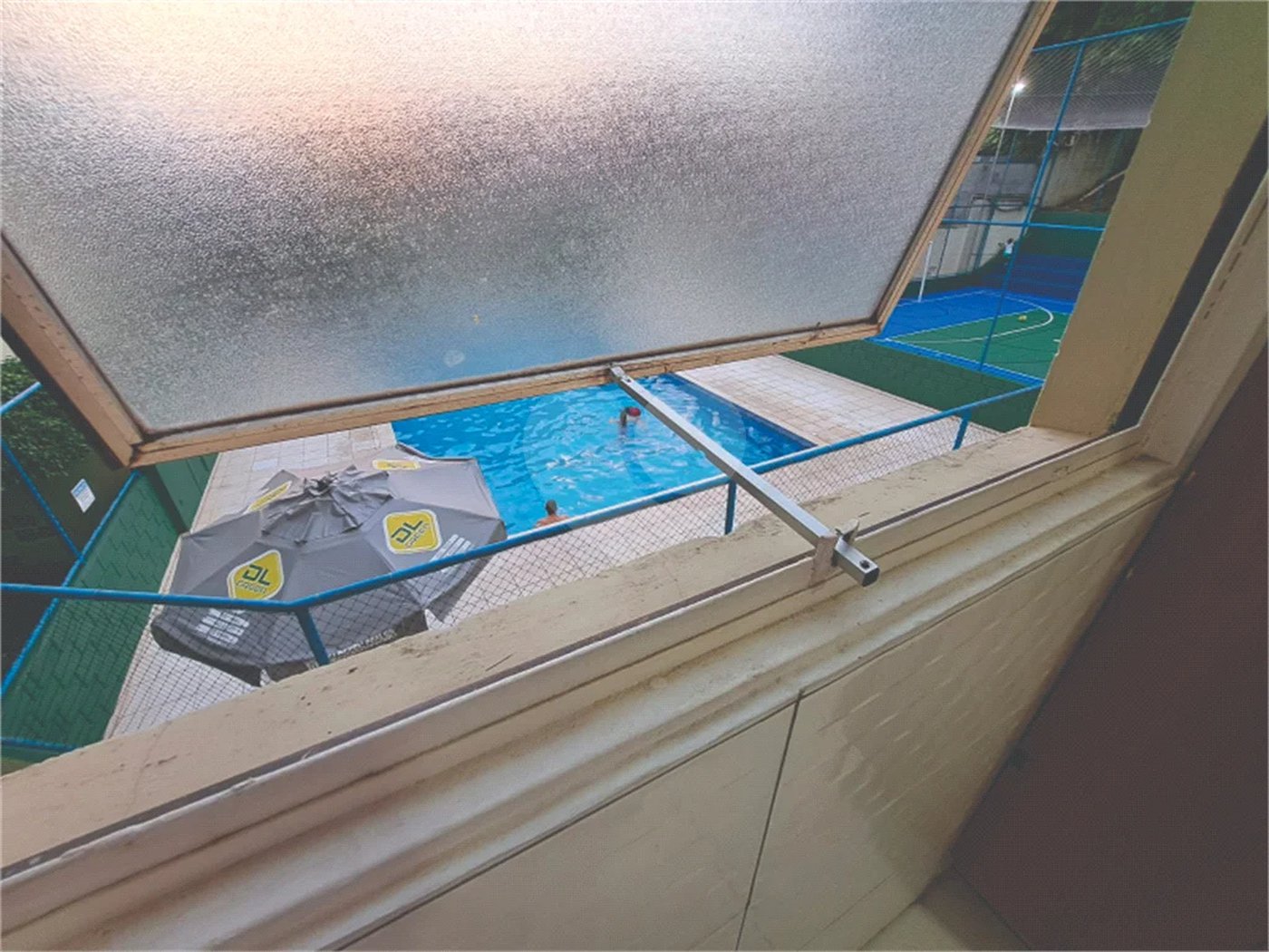Lindo apartamento em excelente local.