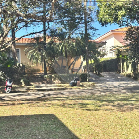 Terreno no Parque Sabará próximo a portaria