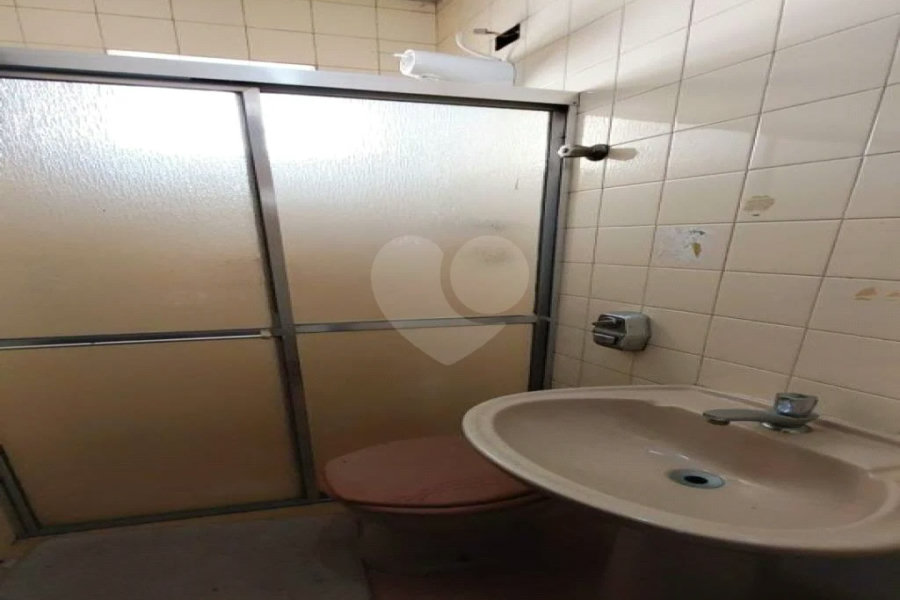 Casa à venda com 6 quartos, sendo 3 suítes,  em Jardim Brasil (zona Sul), São Paulo, SP