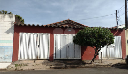 Casa à venda com 3 quartos em Jardim Real, São Carlos, SP