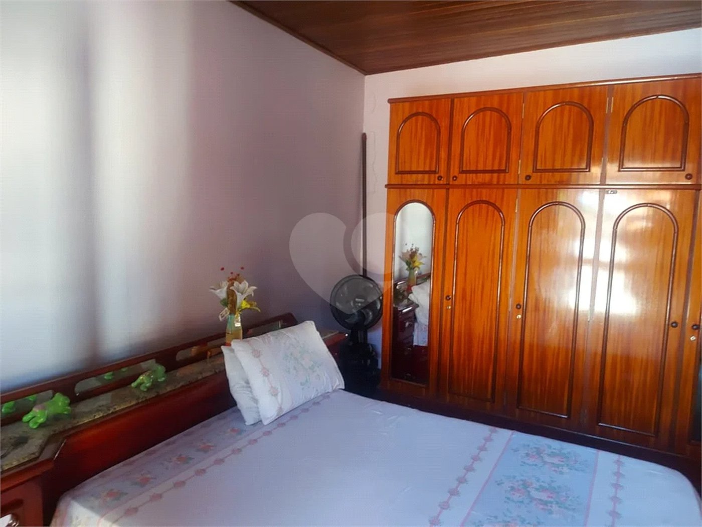 Casa à venda com 3 quartos, sendo 2 suítes,  em Capela, Vinhedo, SP