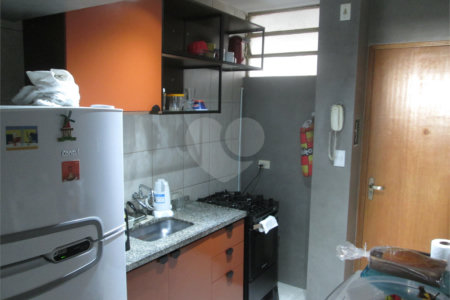 APARTAMENTO TODO REFORMADO!! 1 dormitório. Bairro da Bela Vista. Área Útil: 36 m².