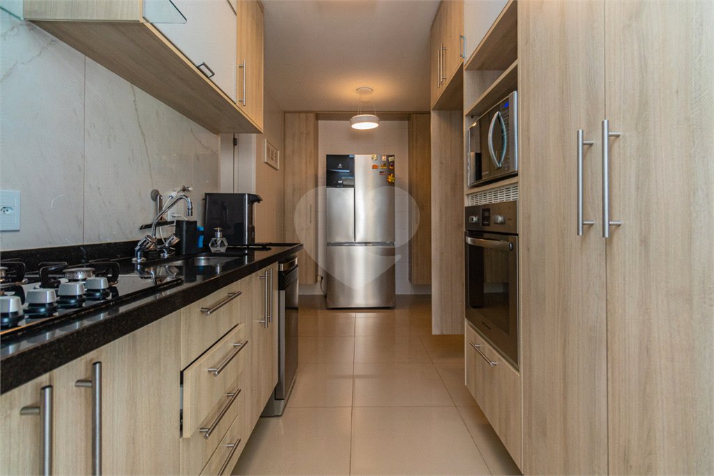 Apartamento à venda com 3 suítes em Vila Mascote, São Paulo, SP