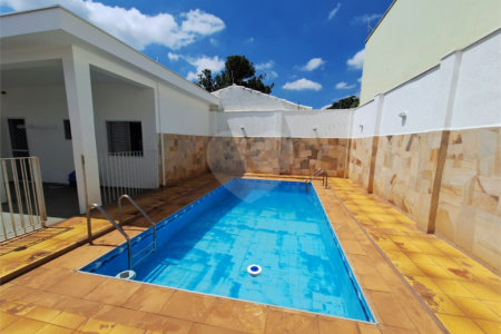 Casa à venda com 2 dormitórios á venda.