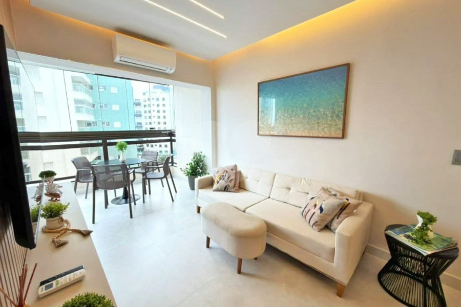 Apartamento à venda com 2 quartos, sendo 1 suíte,  em Riviera de São Lourenço, Bertioga, SP