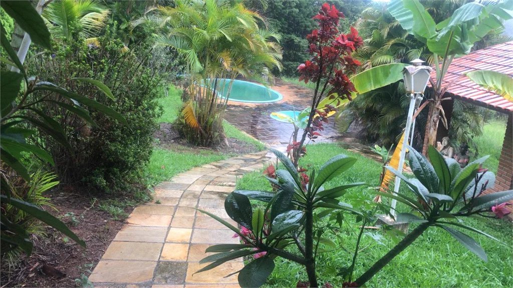 Chácara à venda com 4 quartos, sendo 1 suíte,  em Monterrey, Louveira, SP