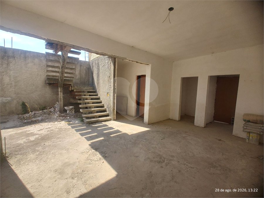 Terreno 810 metros à venda em Atibaia com projeto aprovado exclusivo de alto padrão com construção inacabada