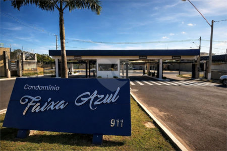 Lote de esquina à venda no Condomínio Faixa Azul